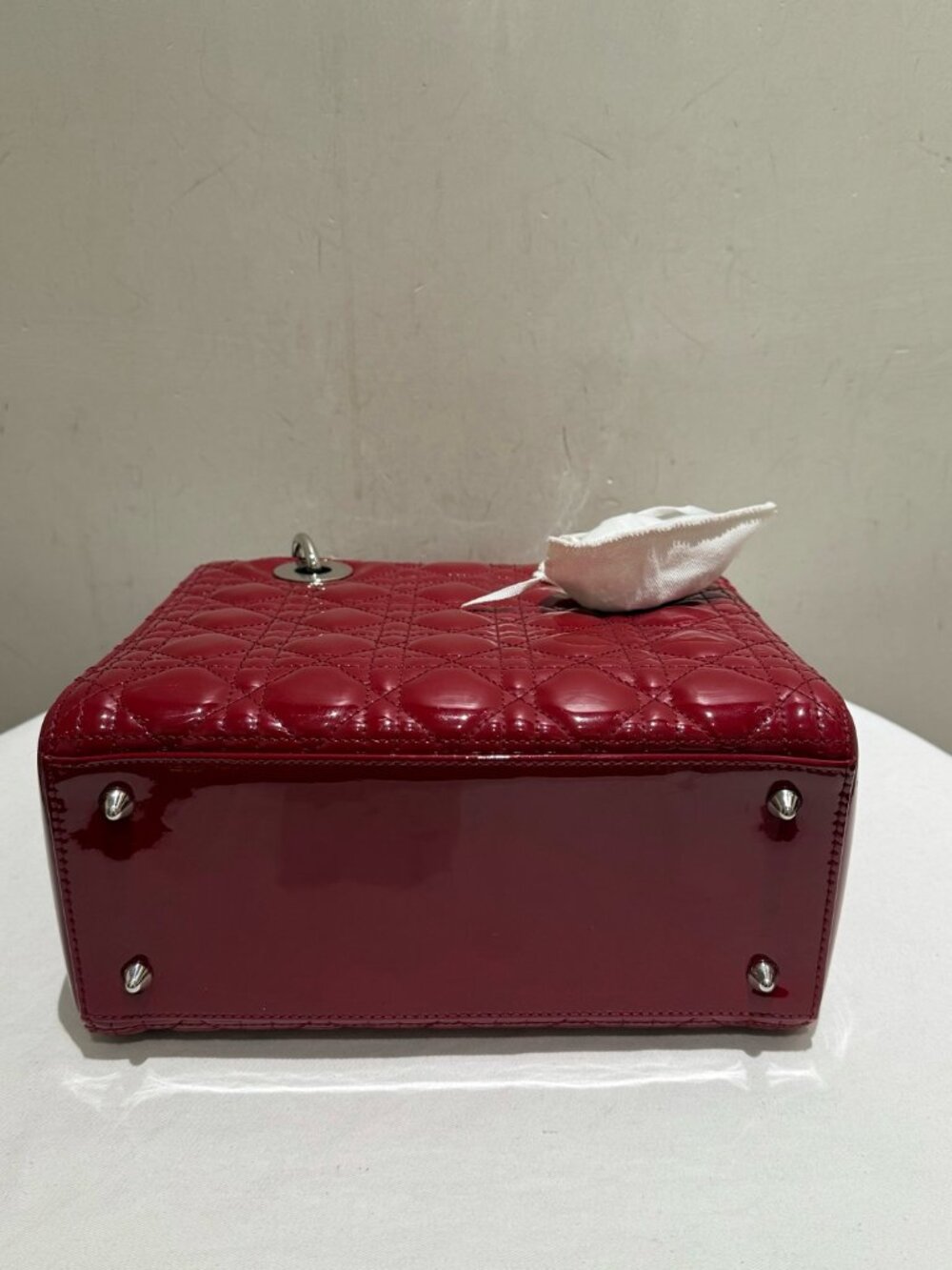 Dior Lady Dior Red Patent Leather 5-Cannage Handbag - Picture 3 of 9